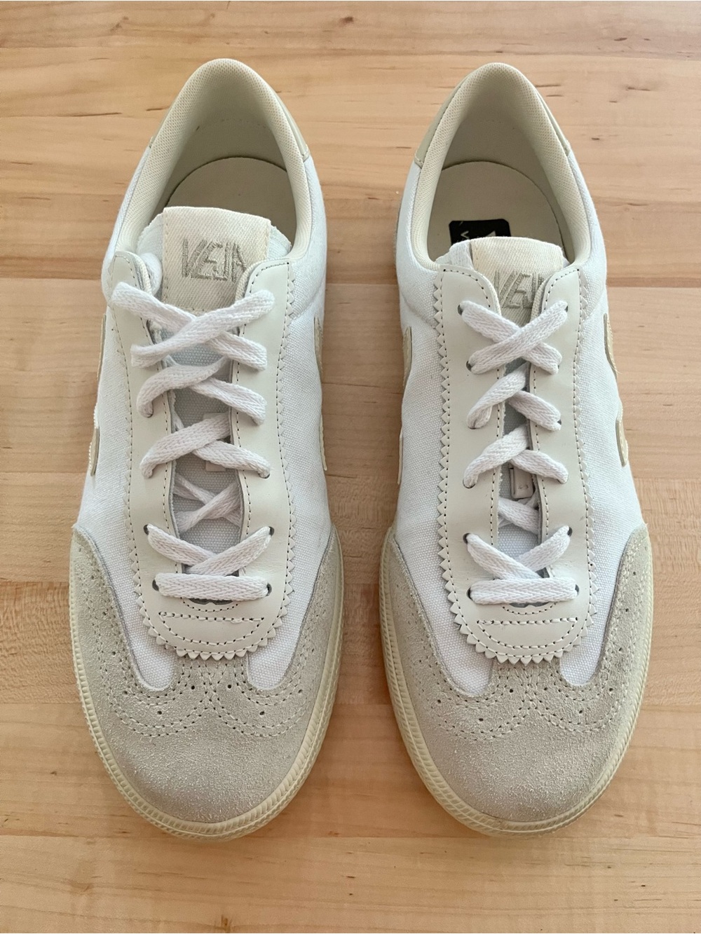 Veja White Volley Leather Low-Top Sneakers, Sz 10 - Picture 3 of 15